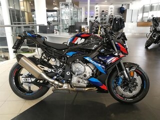 M 1000 R